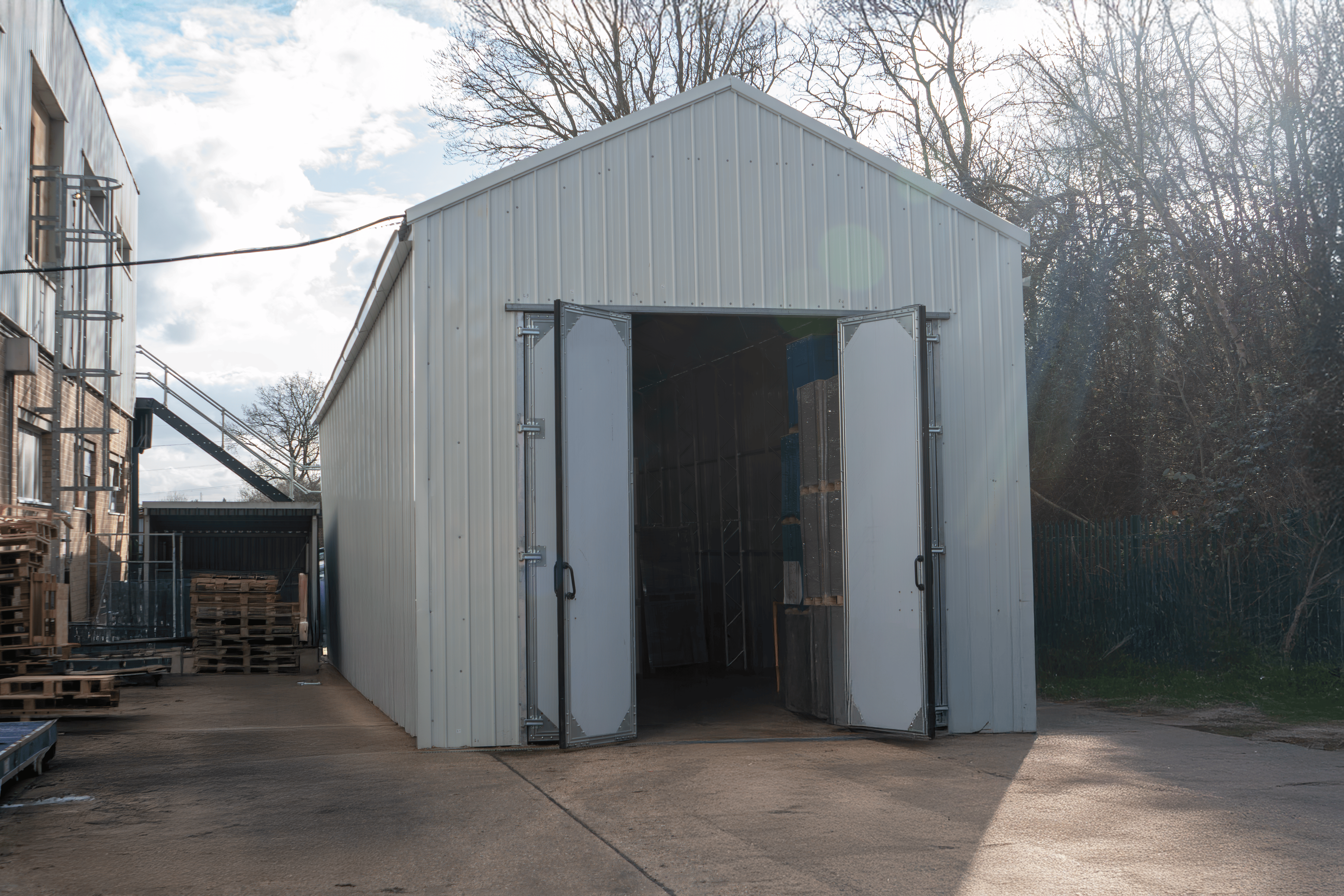Hangar de aeronaves em aço